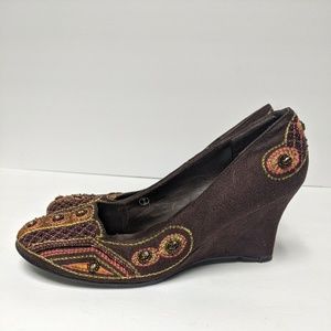 Natural Breeze Kitty Brown Wedges Heels Size 7 Embroidery